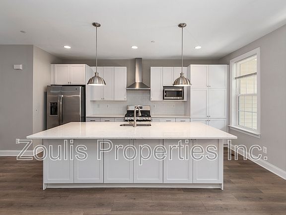 2nd image of 43K E Gordon St