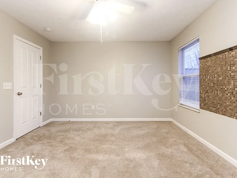 88 Bradford Ct — Photo 7