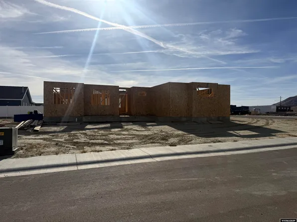 2718 Ogden Way, Rock Springs, WY 82901