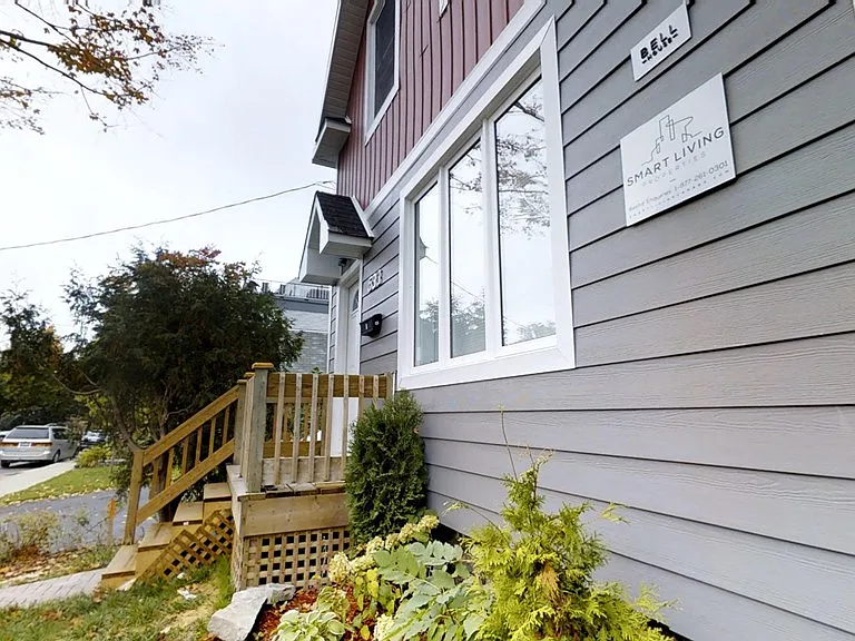 533 Chapel St — Photo 2