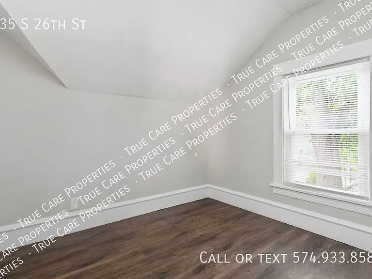 935 S 26th St — Photo 15
