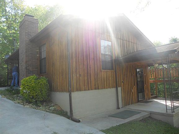 4th image of 1568 Waterfront Dr