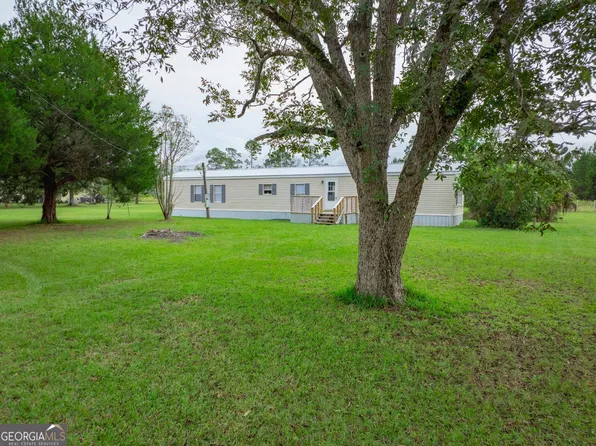 601 Walker Rd, Waycross, GA 31503