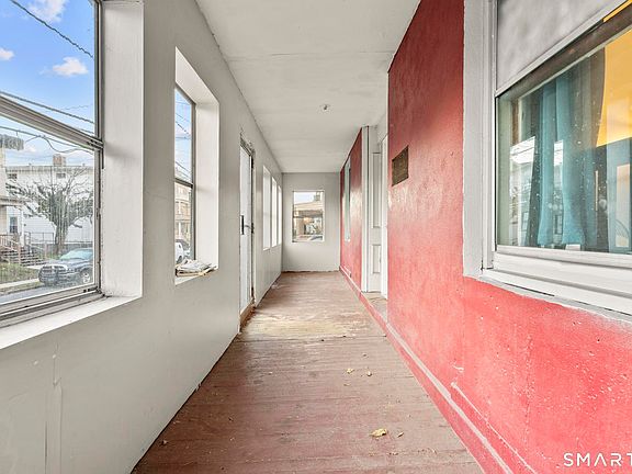 5th image of 87 Amity Street
