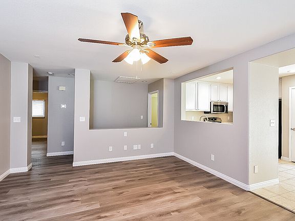 3rd image of 4913 Shady Rim Ct