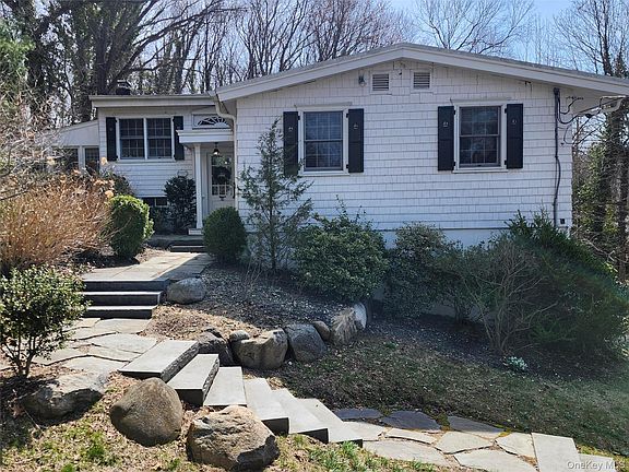 3rd image of 20 Harborview Drive