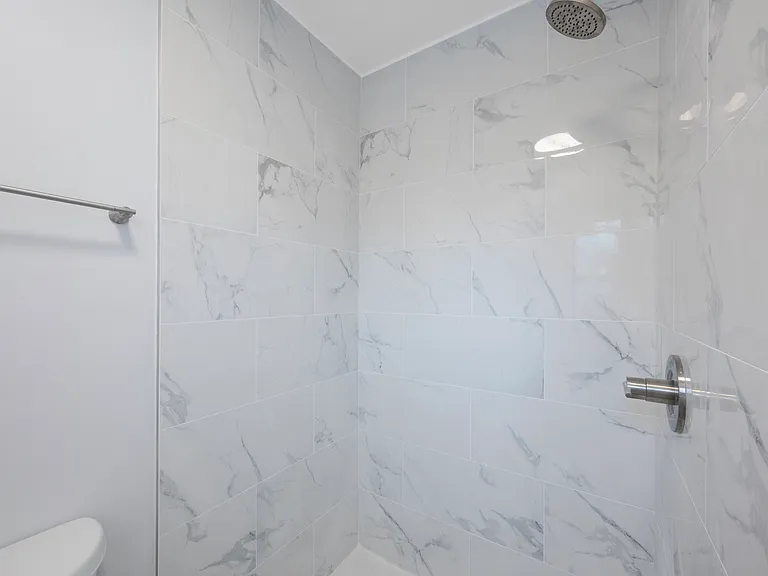 200 Westwood Ter N #122 — Photo 12