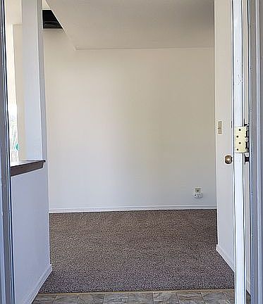 Entry way
