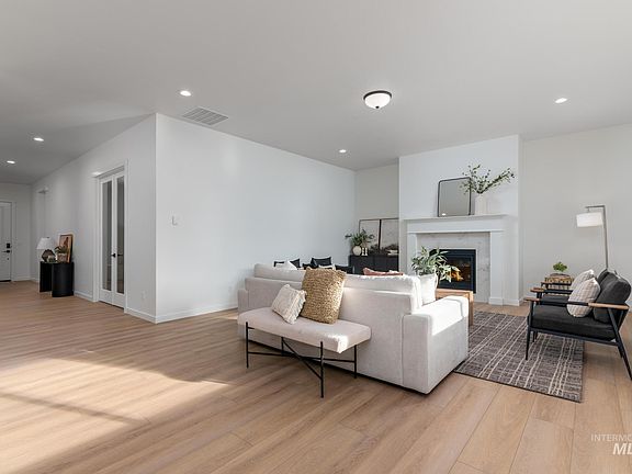 5th image of 9067 W Patmore Ct