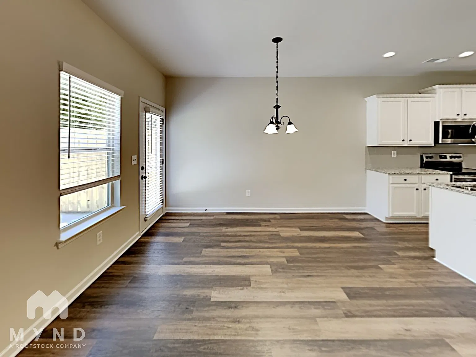 3 bed, 2.5 bath, 1483 sqft, $1,895 — Photo 4