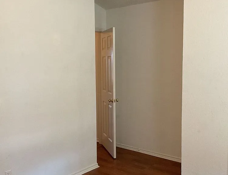 4705 Colby Dr — Photo 18