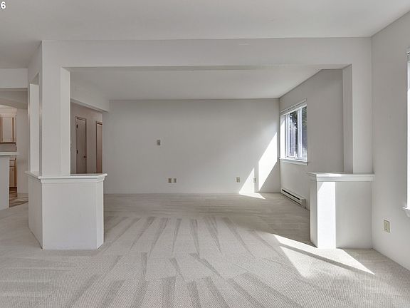 5th image of 5054 Foothills Dr Unit B