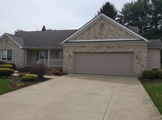 1530 Red Coach St SE, North Canton, OH