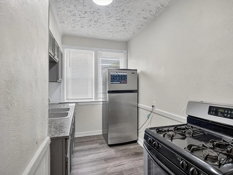 3509-3511 Concord St - Dexter McKenzie — Photo 8