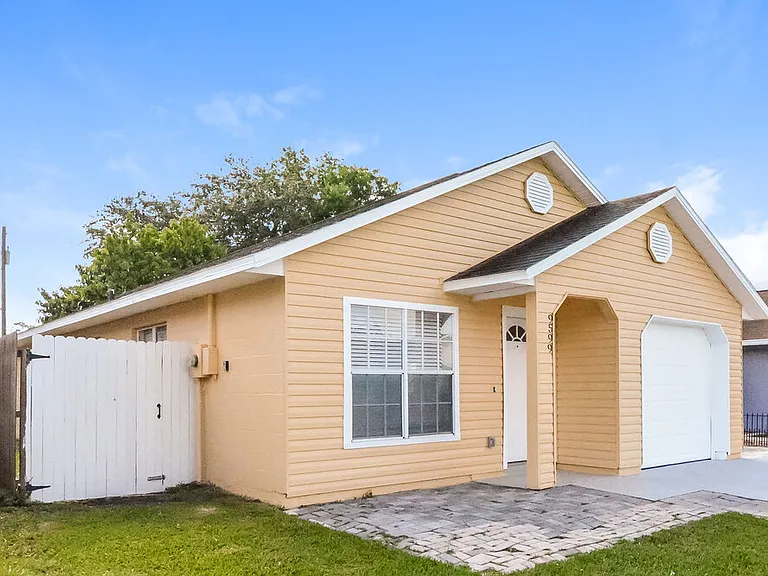 9599 Lupine Ave — Photo 4