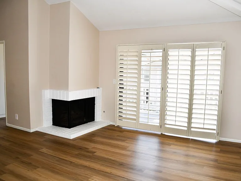 2337 Skyline Dr — Photo 11