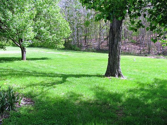 4th image of 530 Stones Dairy Rd