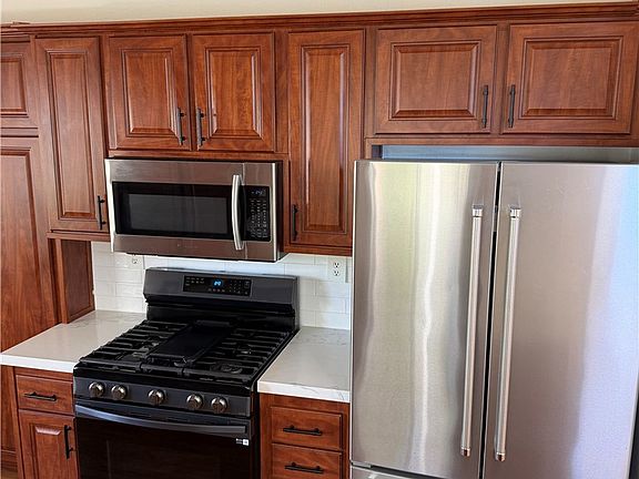 2nd image of 42281 Camino Romo