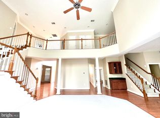 22454 Pine Ridge Ct, Ashburn, VA 20148