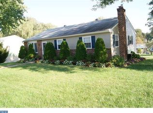 13 Cathy Ln, Aston, PA 19014