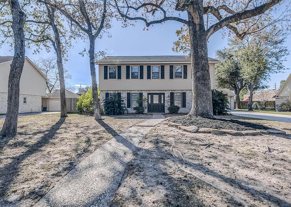 1st image of 10106 Cantertrot Dr