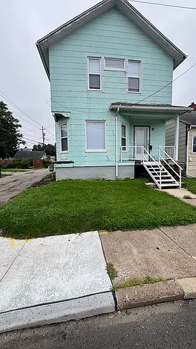 219 W 15th St Photo 1
