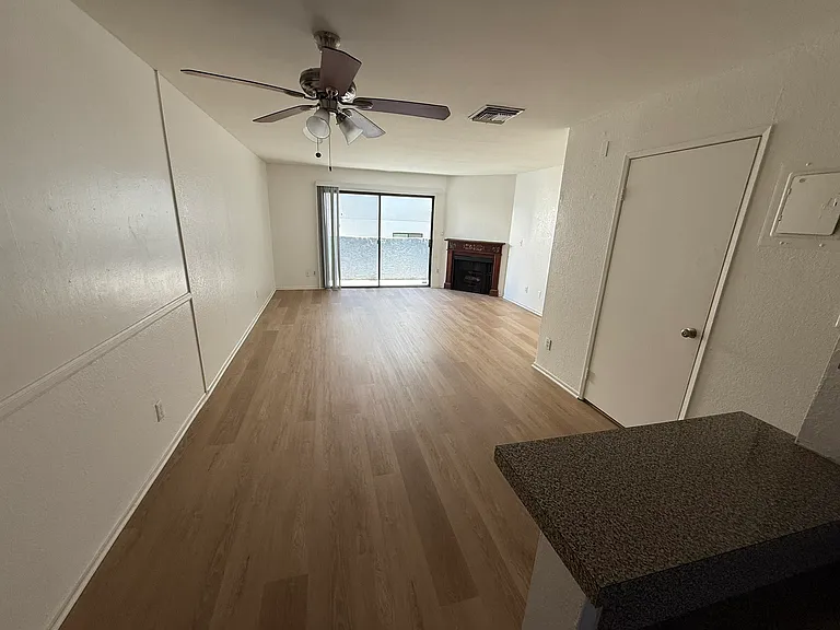 11312 Morrison St #11 — Photo 11