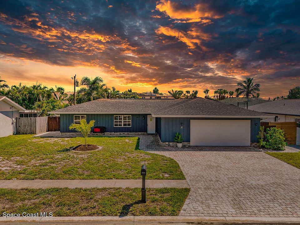 1st image of 681 Hibiscus Dr