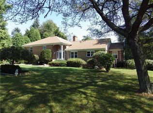 34 College Dr, Monaca, PA 15061