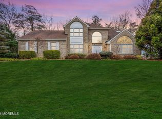 2 Hidden Ct, Jackson, NJ 08527