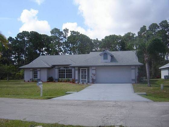 1st image of 2573 SE Marseille St