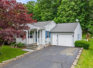 11 Marlson Rd, Meriden, CT 06450