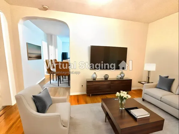 477 Henry Street image 3 of 9