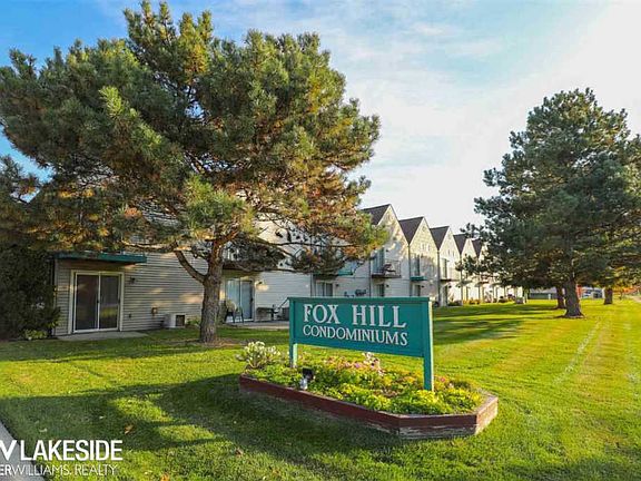 4th image of 5611 Fox Hill Dr #28
