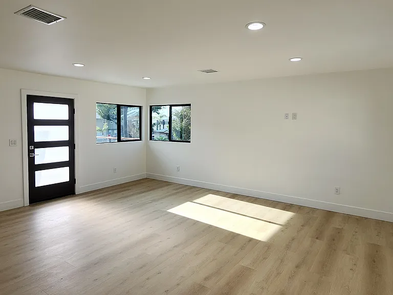 1101-1103 Ocean Ave #C-3 — Photo 4