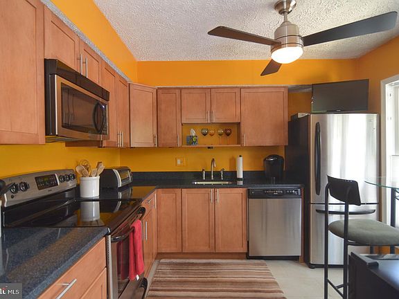 3rd image of 5706 Independence Cir