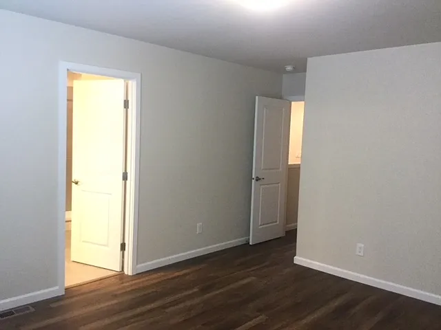 2644 Link Ave — Photo 7
