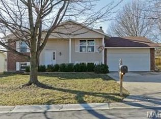 125 Universal Dr, Saint Peters, MO