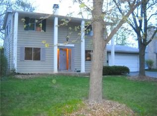 157 Marian Pkwy, Crystal Lake, IL 60014