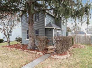 2021 College Ave, Davenport, IA 52803
