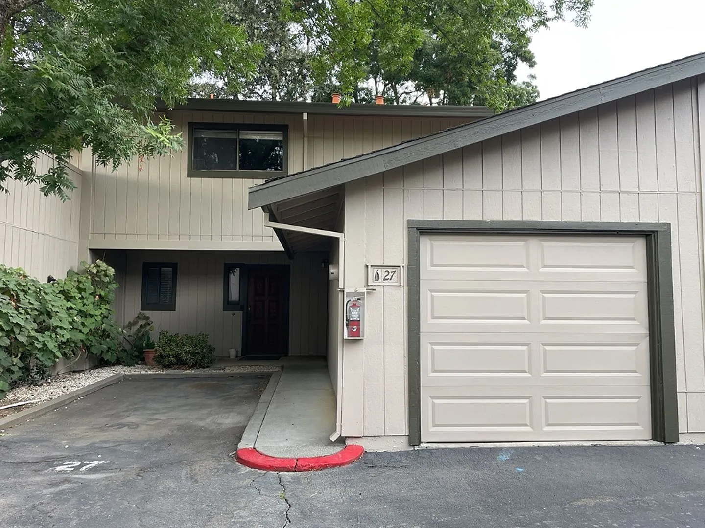 3401 Bermuda Ave — Photo 1