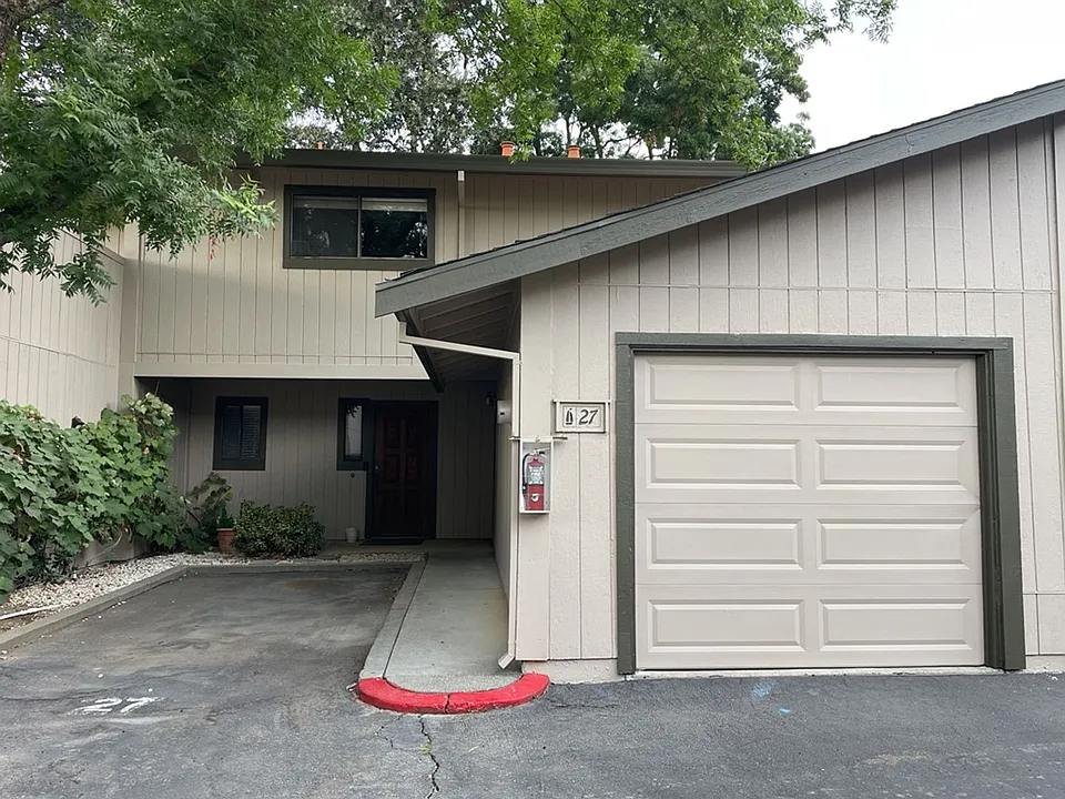 3401 Bermuda Ave #27