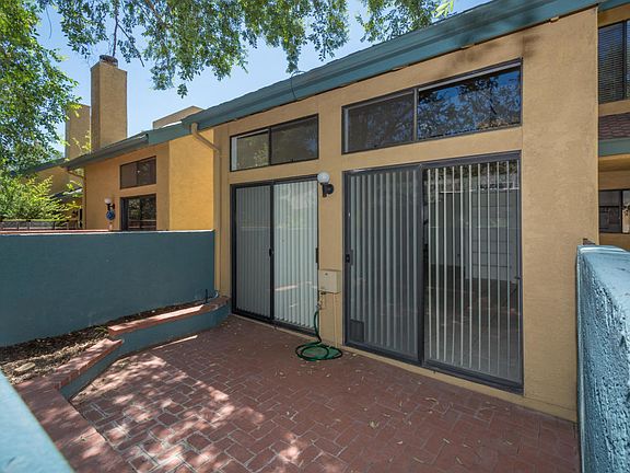 4th image of 3105 E Oasis De Palmeras