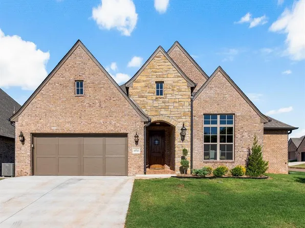 15713 Stillmeadows Dr, Edmond, OK 73013