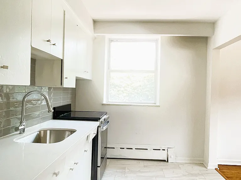 15 Orton Park Rd — Photo 3