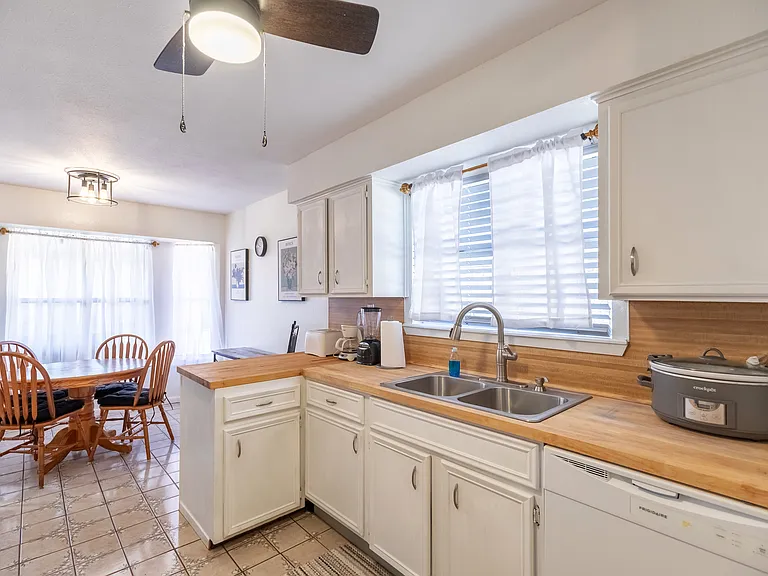 5725 Quail Run St — Photo 11