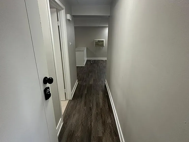 5486 S Archer Ave S #3B — Photo 3