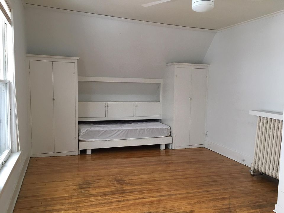 Built in cabinets/closets and slide in Murphy bed