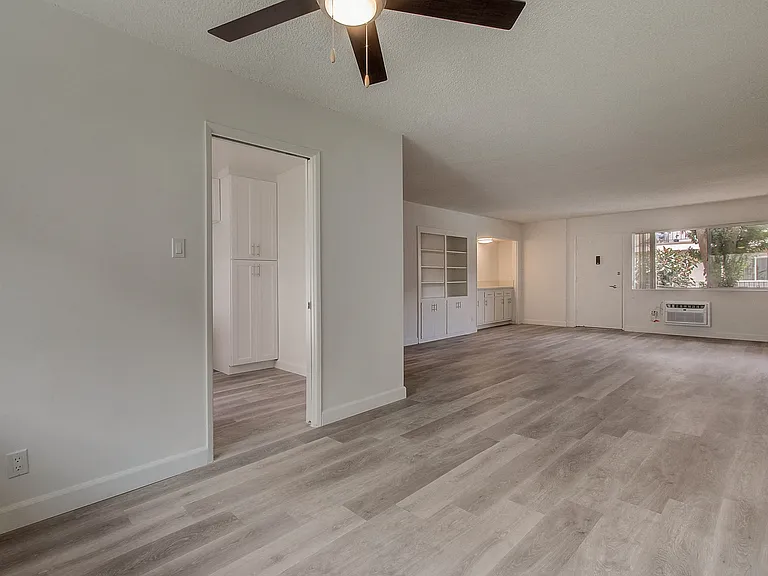 Ethel Avenue Apartments — Photo 38