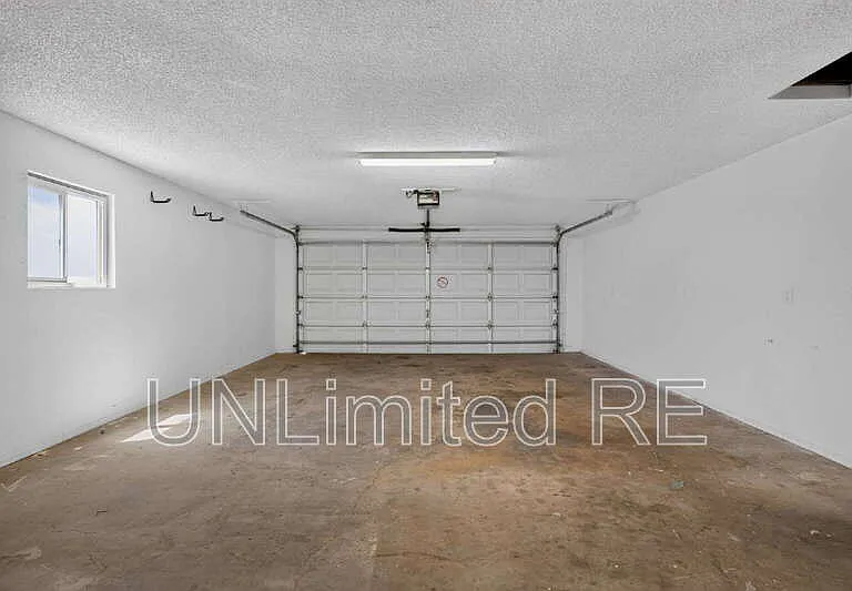 2250 Atlantic Dr — Photo 45